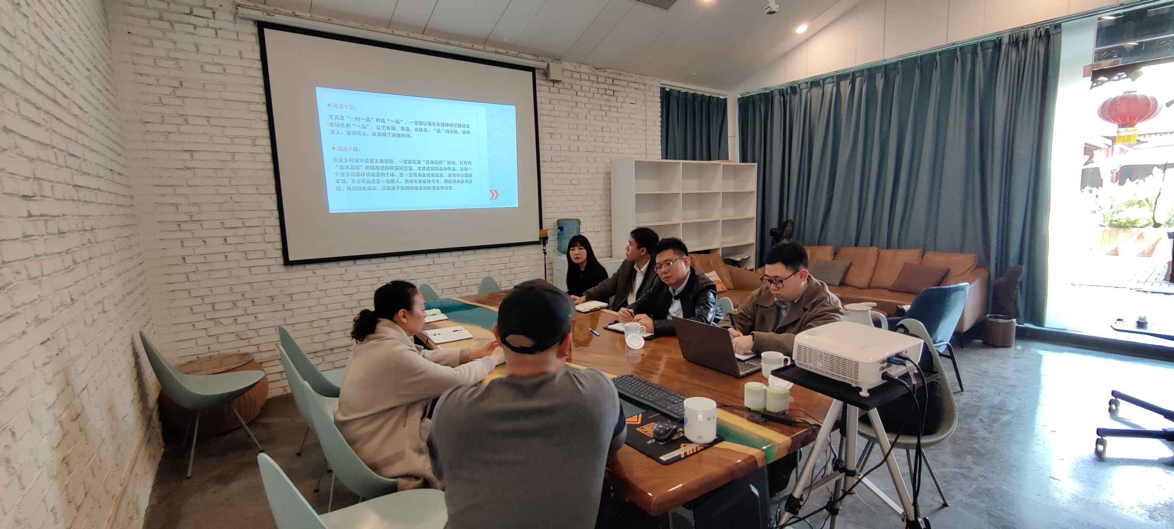 毛总、兰总在公司接待川发展领导