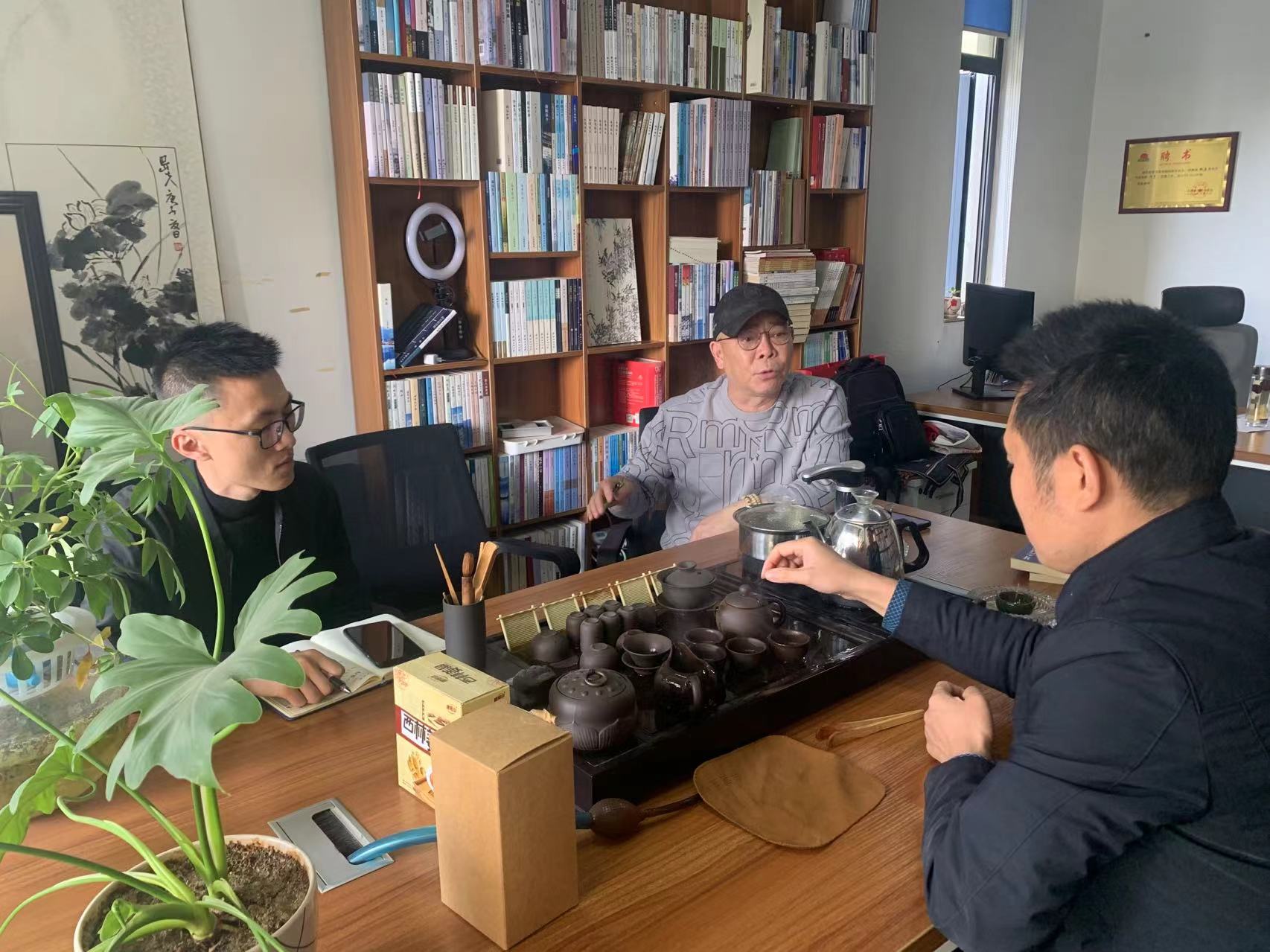 御业毛总个人诗集出版沟通